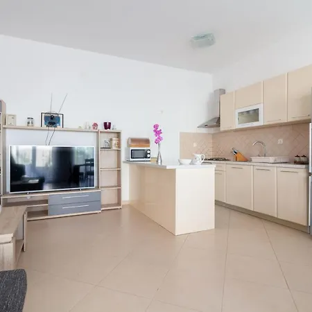 Appartamento Kala With Seaview On Island - By Ta Leut Agency *
