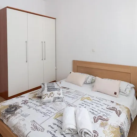 Kala Apartment Kali