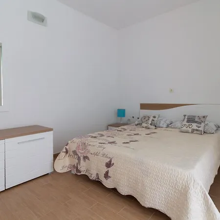 Kala Apartment Kali